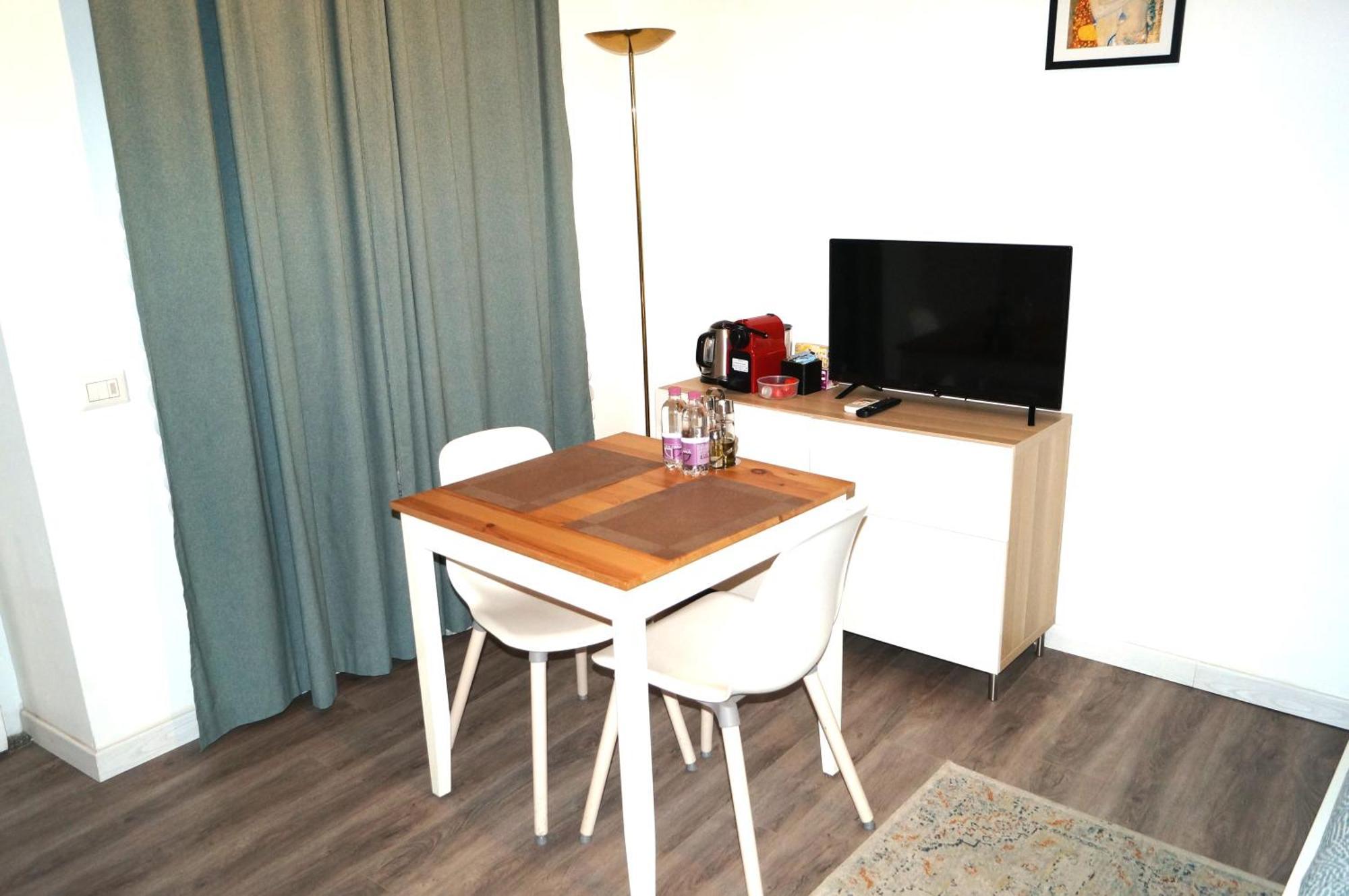 House Naviglio Quattro Lägenhet Milano Exteriör bild